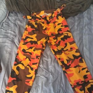 FASHION NOVA CAMO CARGO PANTS ORANGE NWOT